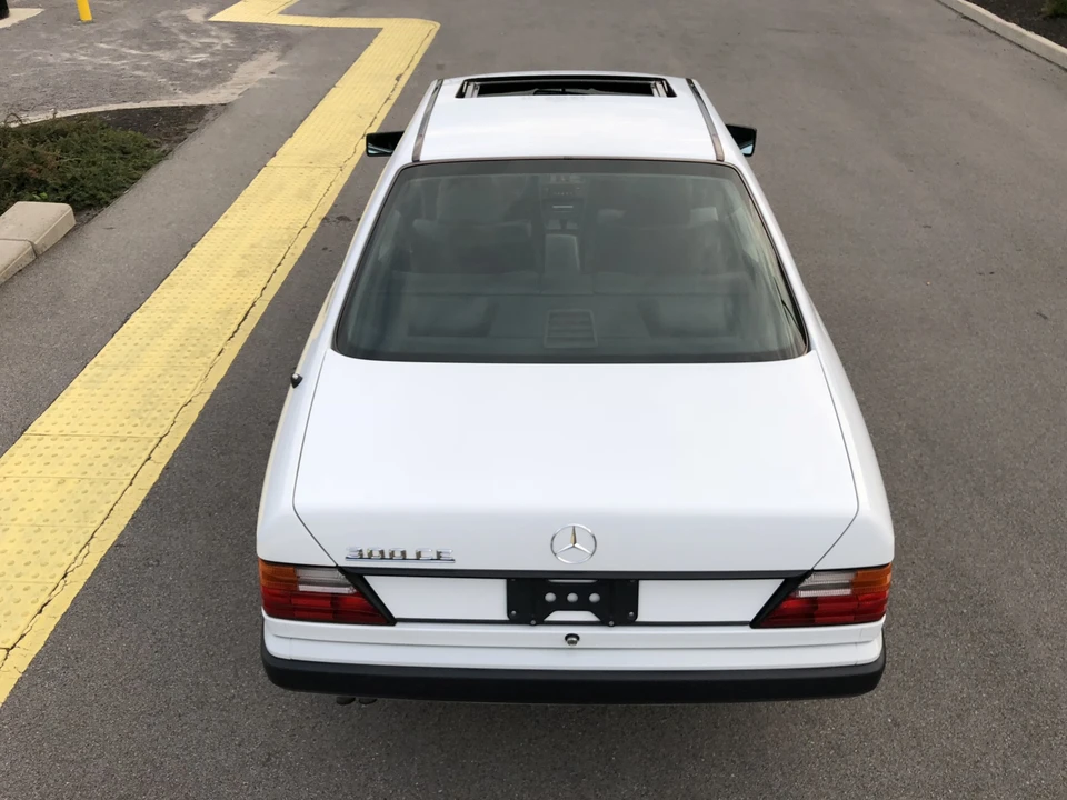 1989 Mercedes-Benz W124 E-Class - Image 7 of 31