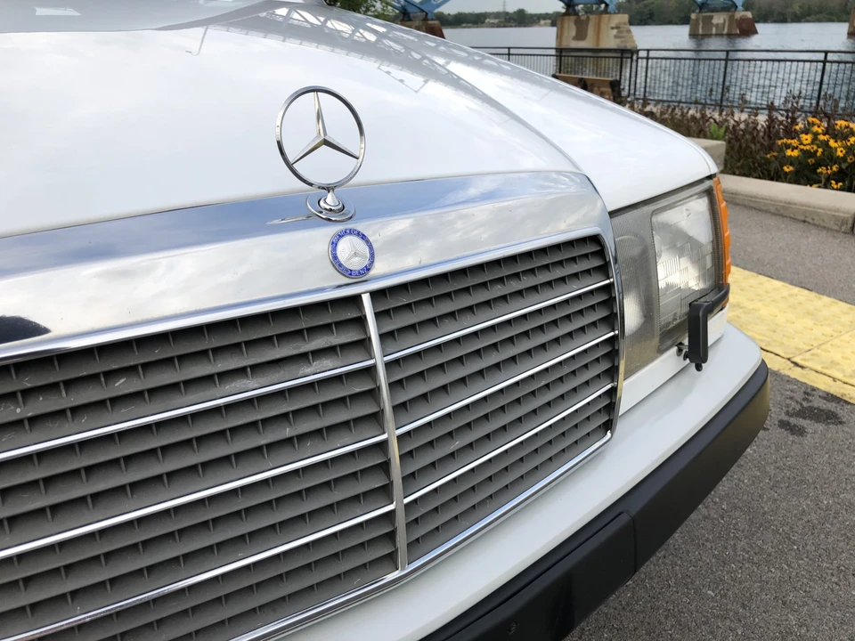 1989 Mercedes-Benz W124 E-Class - Image 19 of 31