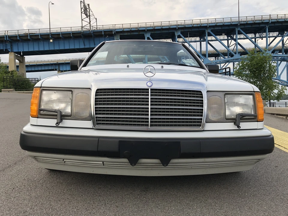 1989 Mercedes-Benz W124 E-Class - Image 17 of 31