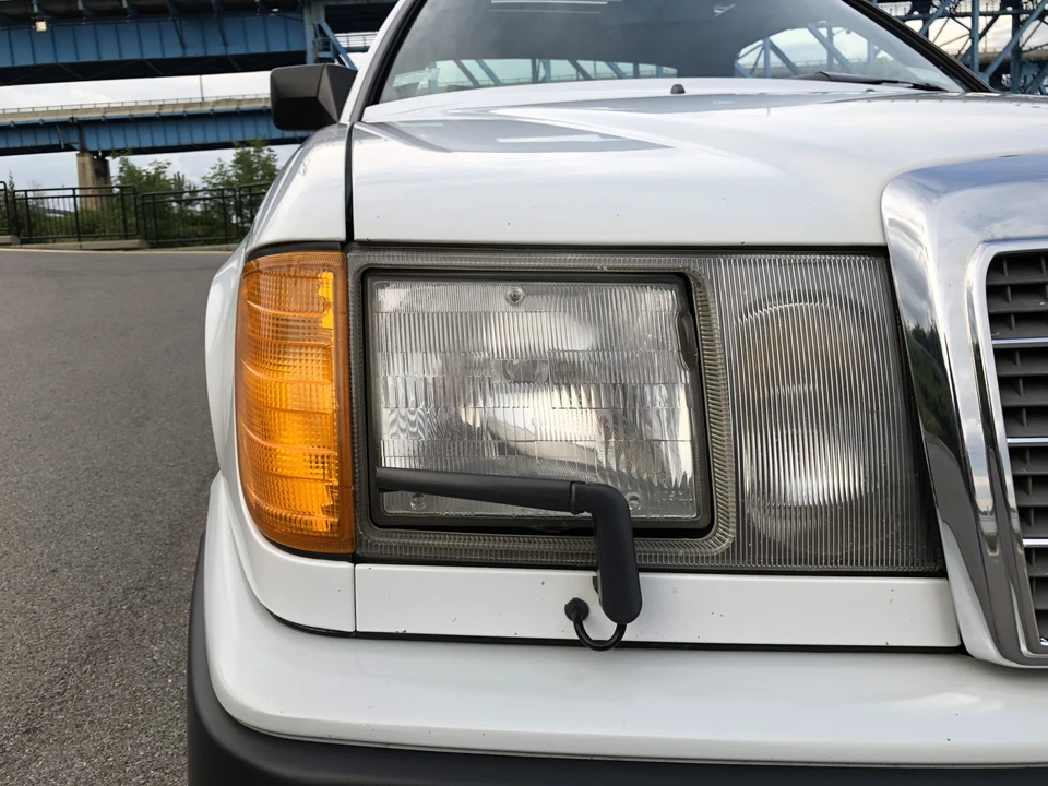 1989 Mercedes-Benz W124 E-Class - Image 20 of 31