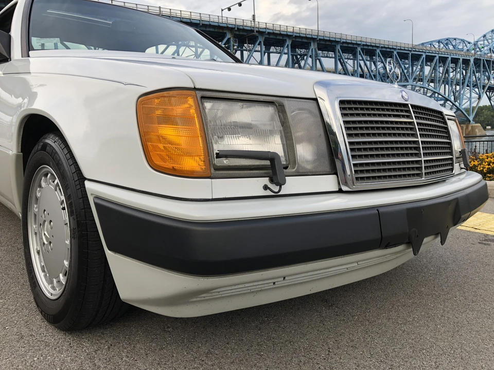 1989 Mercedes-Benz W124 E-Class - Image 18 of 31