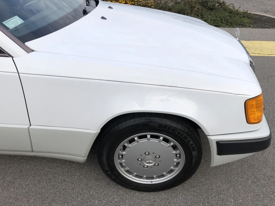 1989 Mercedes-Benz W124 E-Class - Image 24 of 31