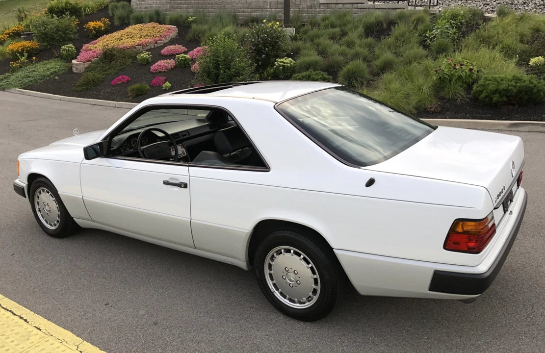 1989 Mercedes-Benz W124 E-Class - Image 11 of 31