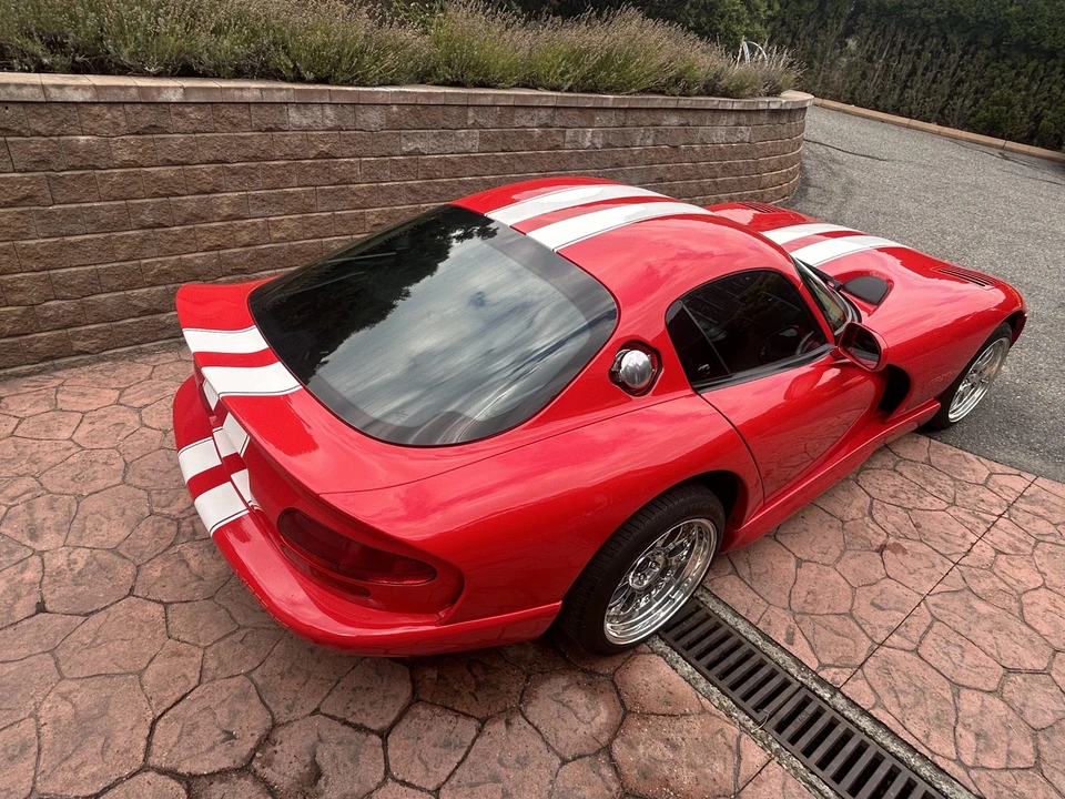 1998 Dodge Viper GTS 2nd Gen - Image 25 of 31