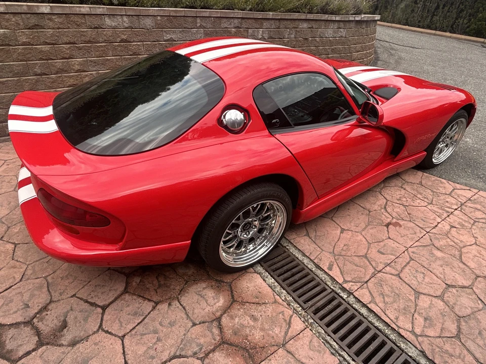 1998 Dodge Viper GTS 2nd Gen - Image 22 of 31