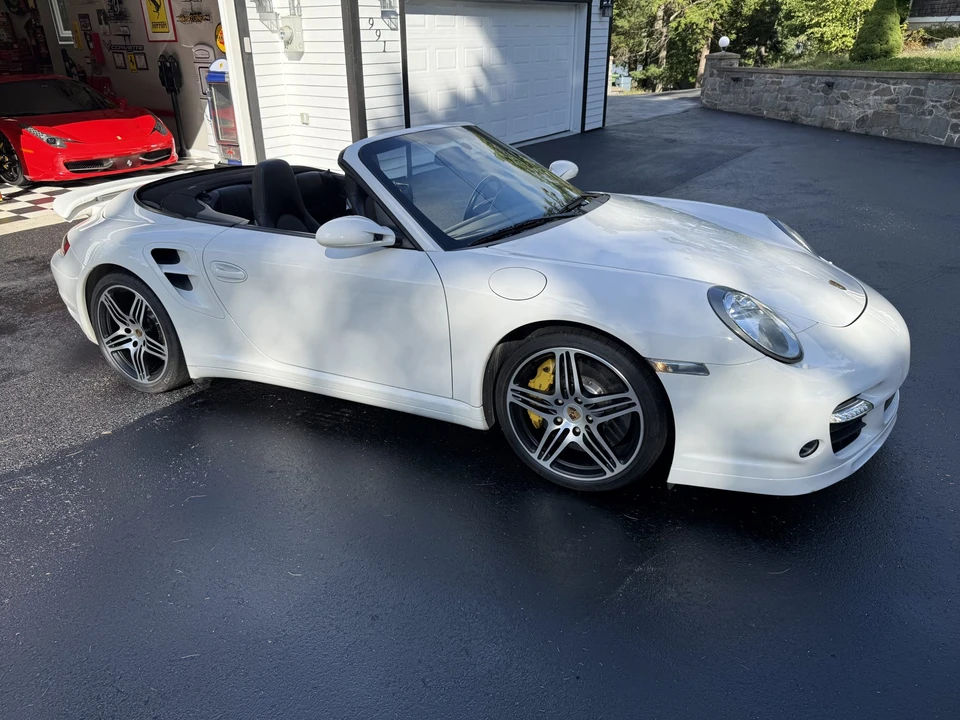 2009 Porsche 997 Turbo - Image 2 of 31