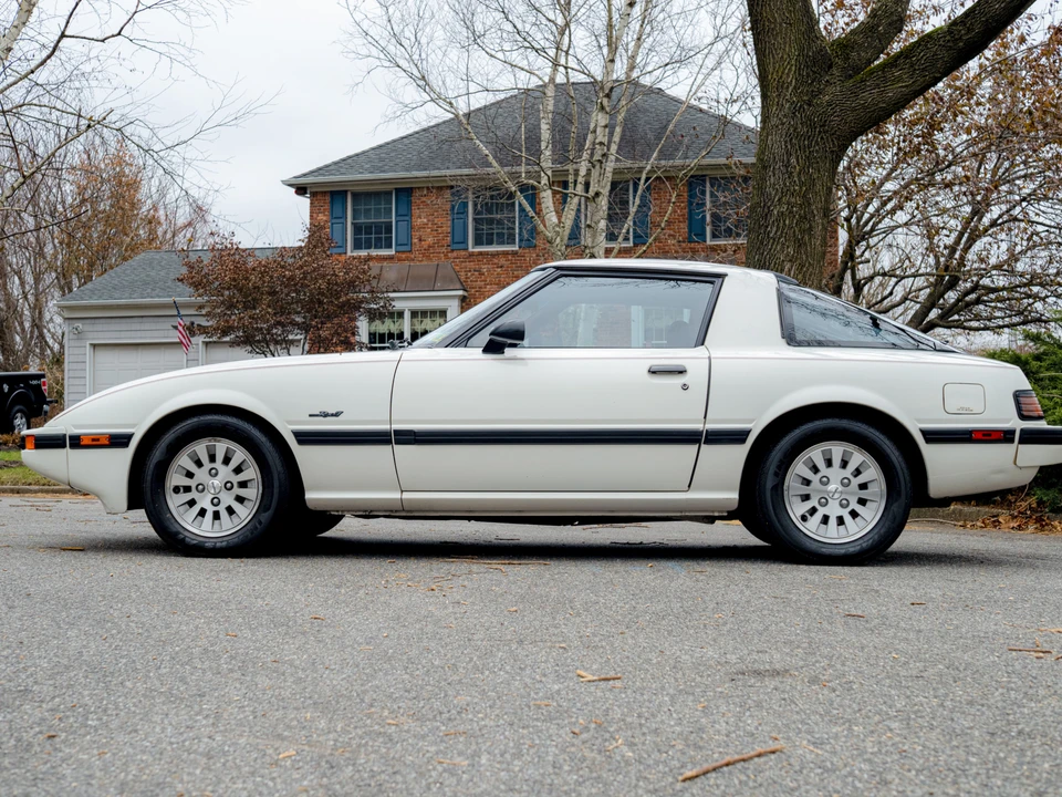 1985 Mazda RX-7 SA & FB - Image 8 of 31