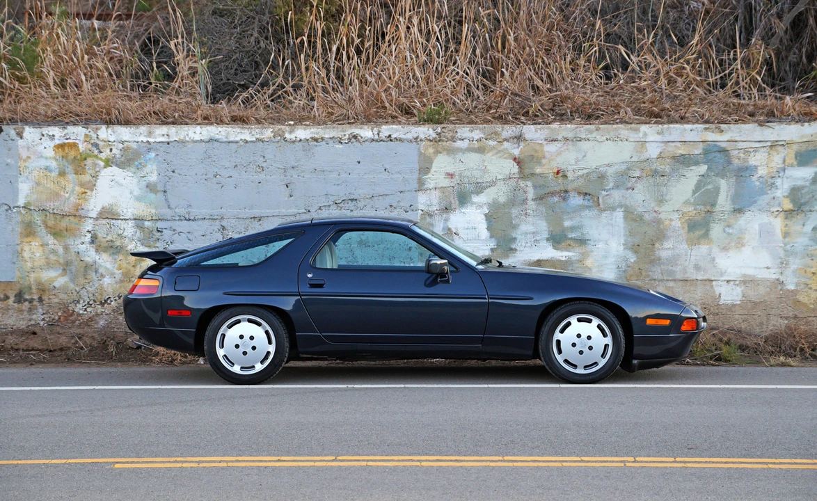 1987 Porsche 928 S4 - Image 10 of 31