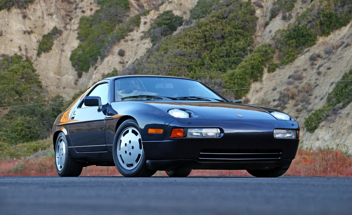 1987 Porsche 928 S4 - Image 14 of 31