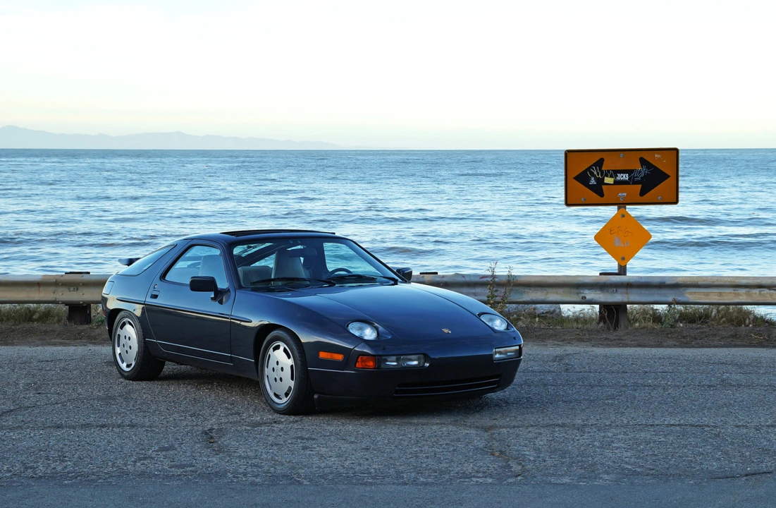 1987 Porsche 928 S4 - Image 13 of 31