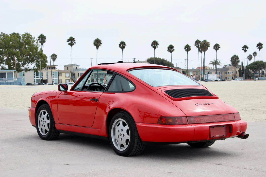 1989 Porsche 964 Carrera 4 - Image 24 of 31