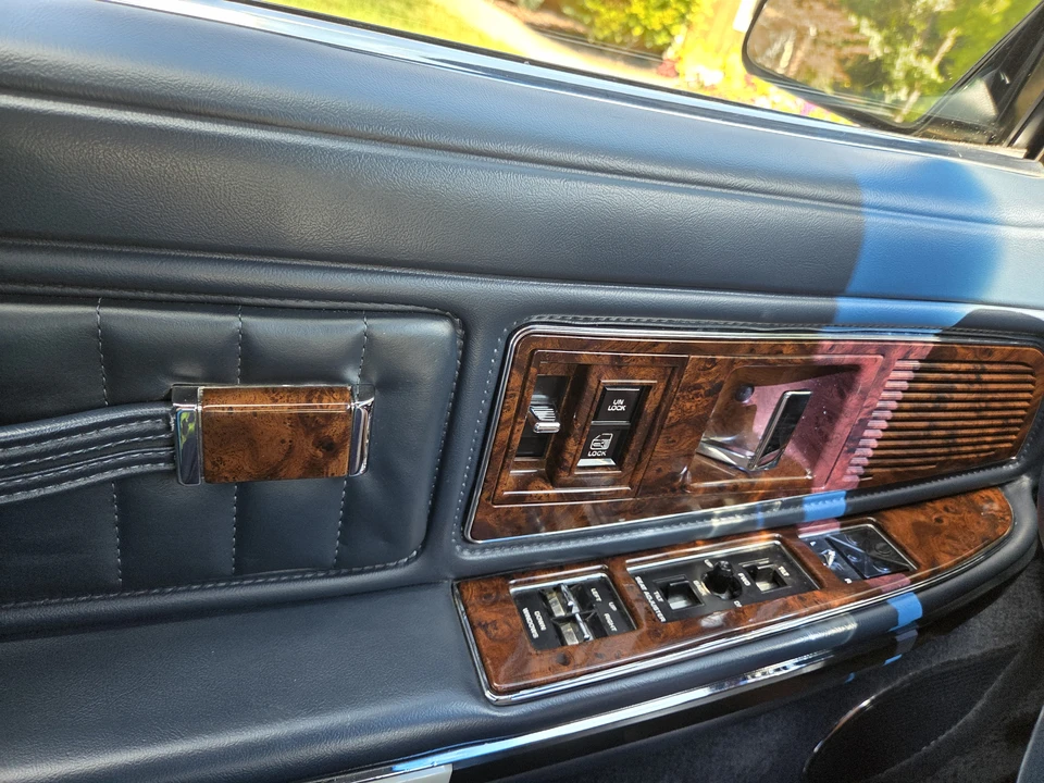 1992 Buick Riviera 4th-7th Gen - Image 25 of 31