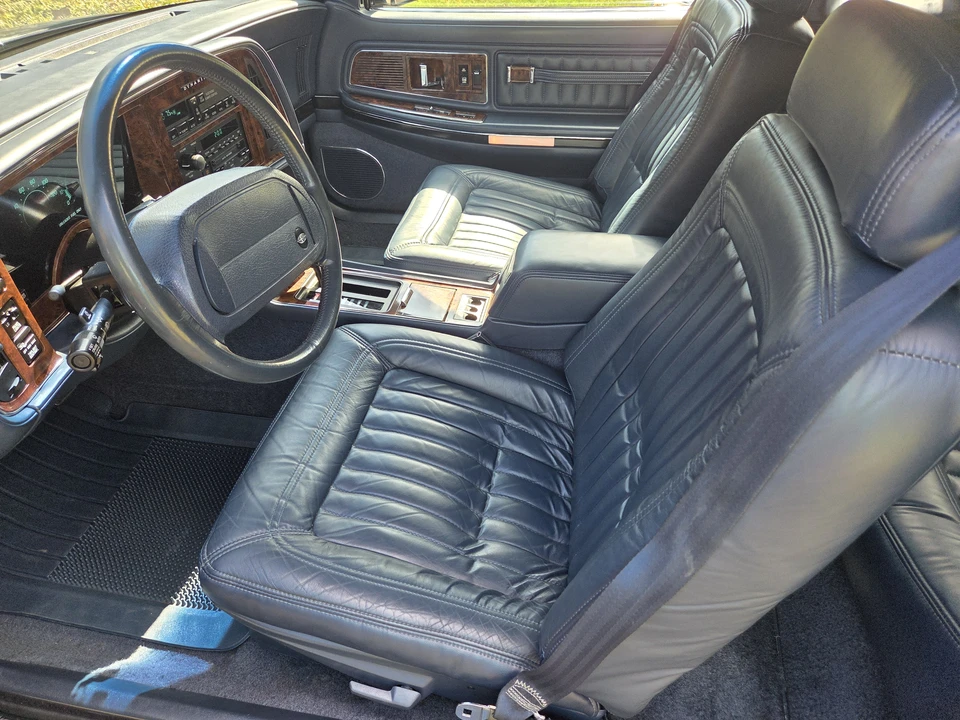 1992 Buick Riviera 4th-7th Gen - Image 26 of 31