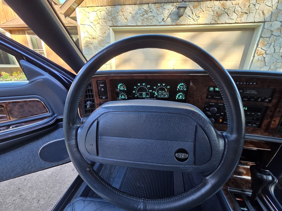 1992 Buick Riviera 4th-7th Gen - Image 30 of 31
