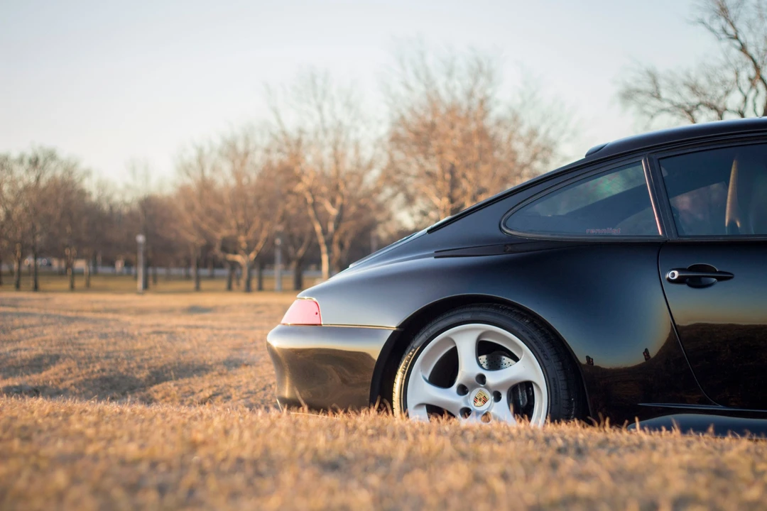 1997 Porsche 993 Carrera - Image 13 of 31