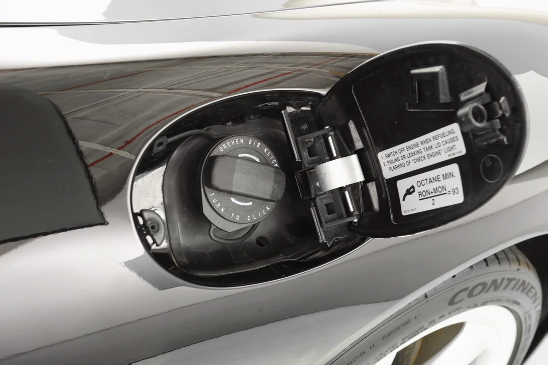 1999 Porsche 996 Carrera - Image 11 of 31