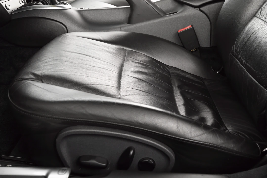 1999 Porsche 996 Carrera - Image 23 of 31