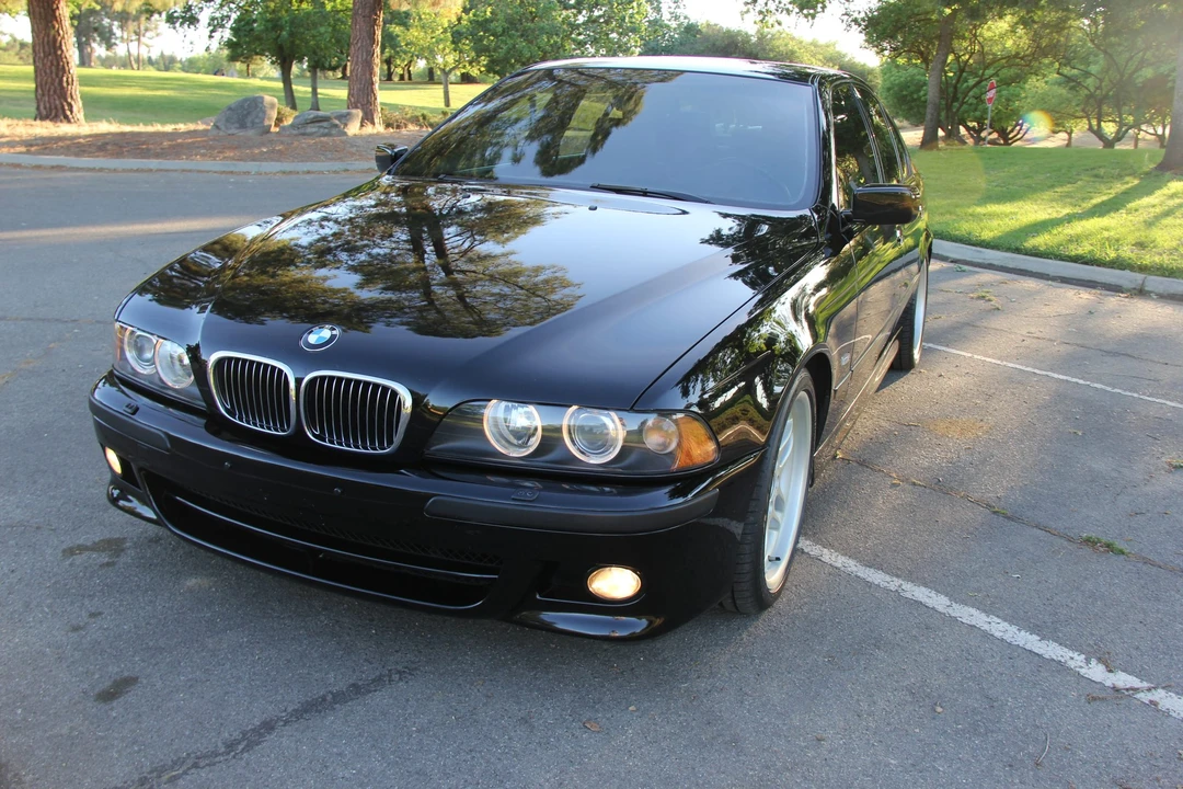2003 BMW E39 540i - Image 6 of 31