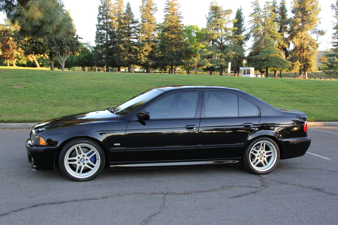 2003 BMW E39 540i - Image 24 of 31