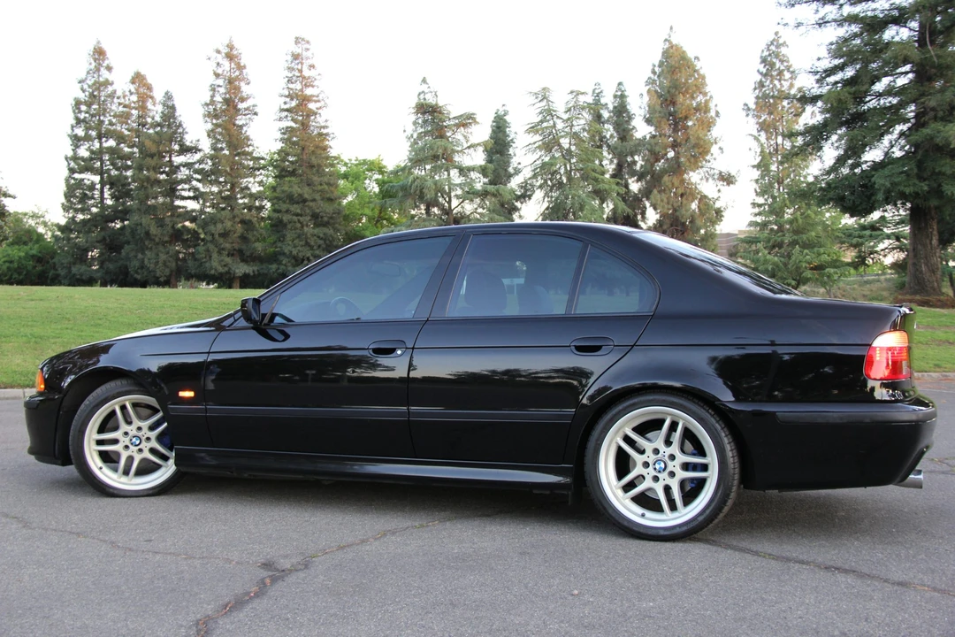 2003 BMW E39 540i - Image 26 of 31