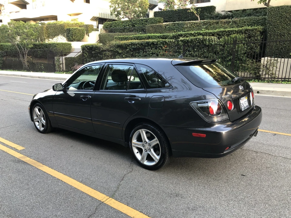 2003 Lexus IS 1st Gen - Image 7 of 31