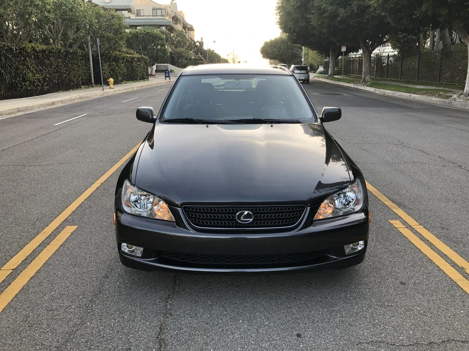2003 Lexus IS 1st Gen - Image 20 of 31