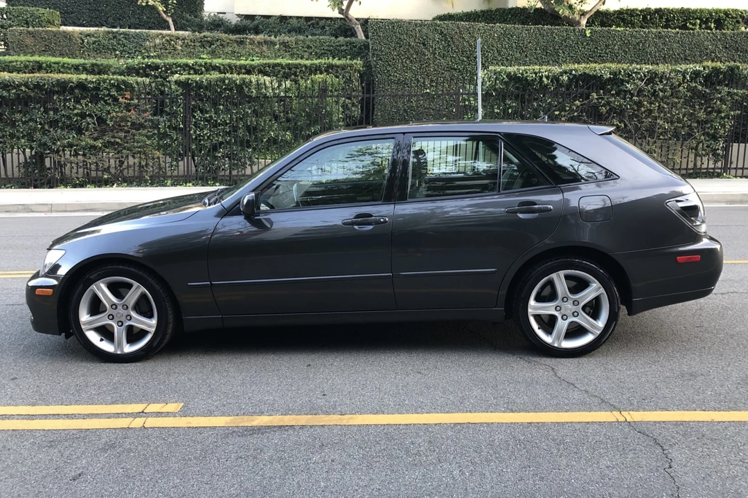 2003 Lexus IS 1st Gen - Image 6 of 31