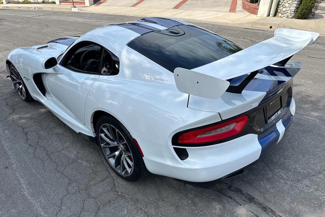 2017 Dodge Viper 5th Gen - Image 4 of 31