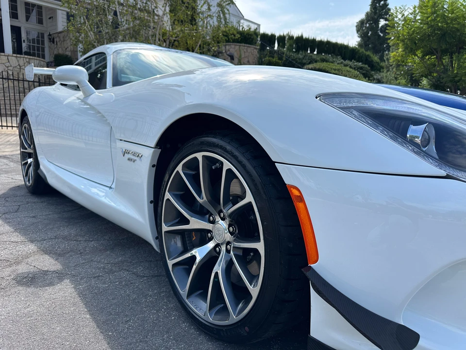 2017 Dodge Viper 5th Gen - Image 23 of 31