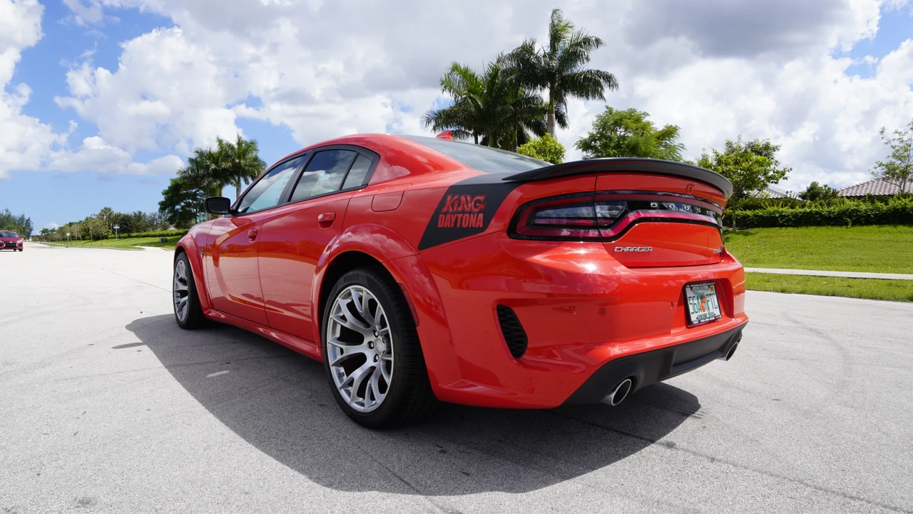 2023 Dodge Charger SRT Hellcat 7th Gen - Image 28 of 31