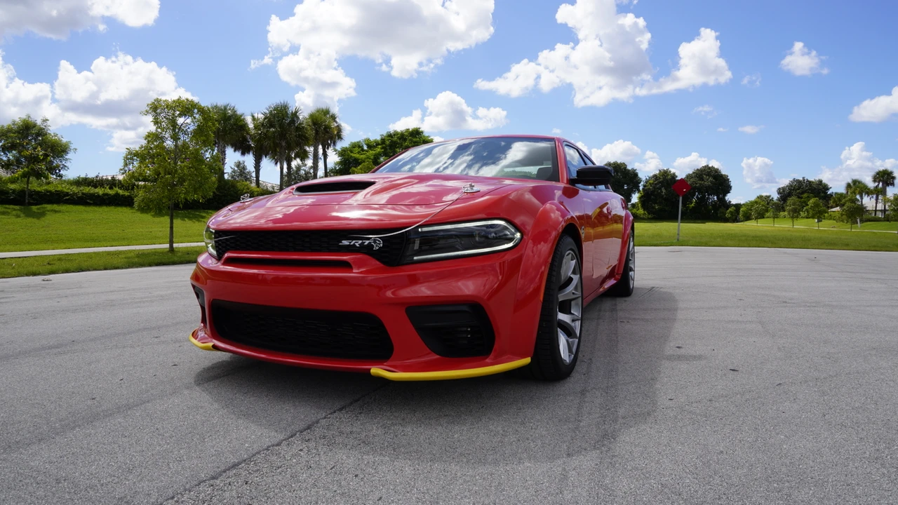 2023 Dodge Charger SRT Hellcat 7th Gen - Image 20 of 31