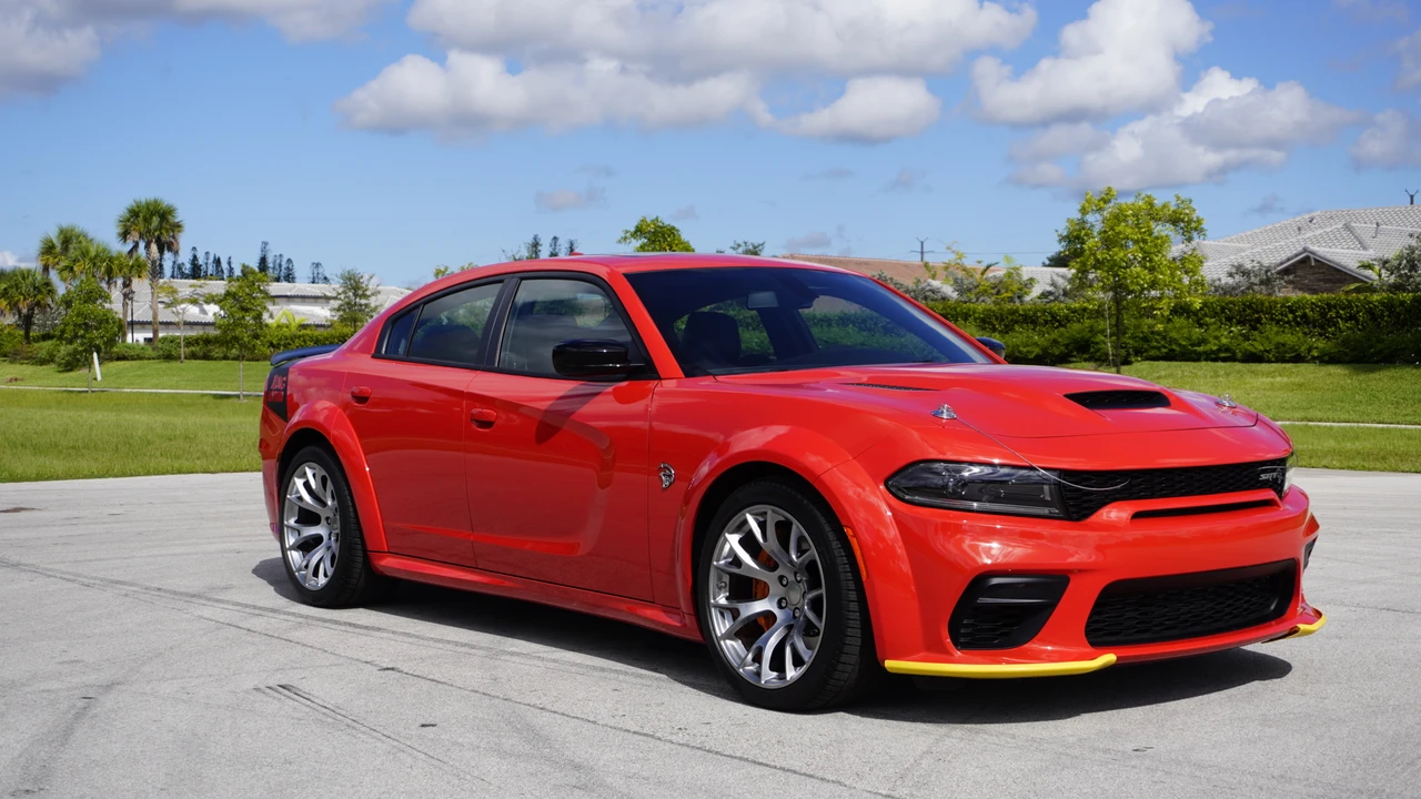 2023 Dodge Charger SRT Hellcat 7th Gen - Image 4 of 31