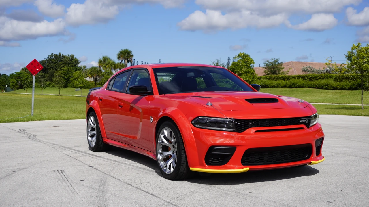 2023 Dodge Charger SRT Hellcat 7th Gen - Image 7 of 31