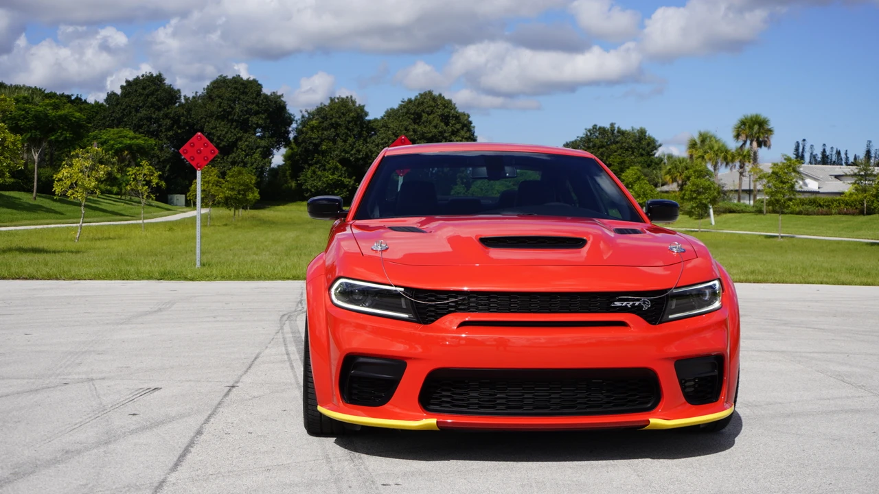 2023 Dodge Charger SRT Hellcat 7th Gen - Image 11 of 31