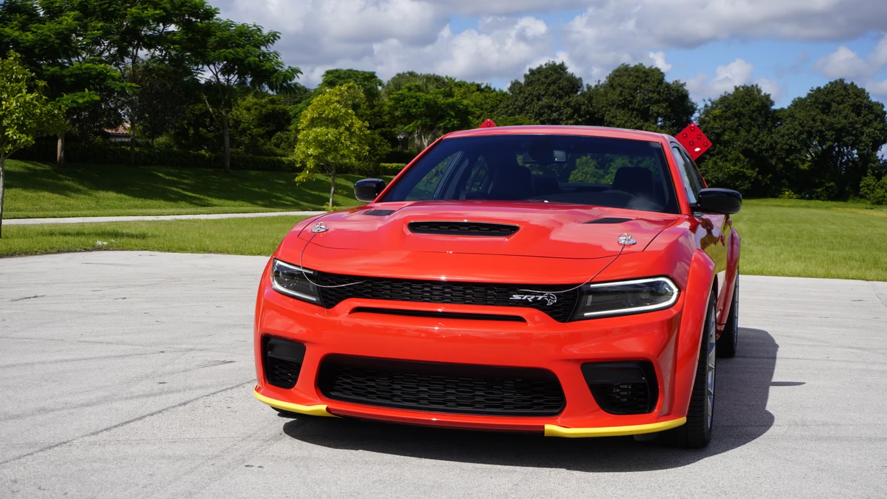 2023 Dodge Charger SRT Hellcat 7th Gen - Image 19 of 31