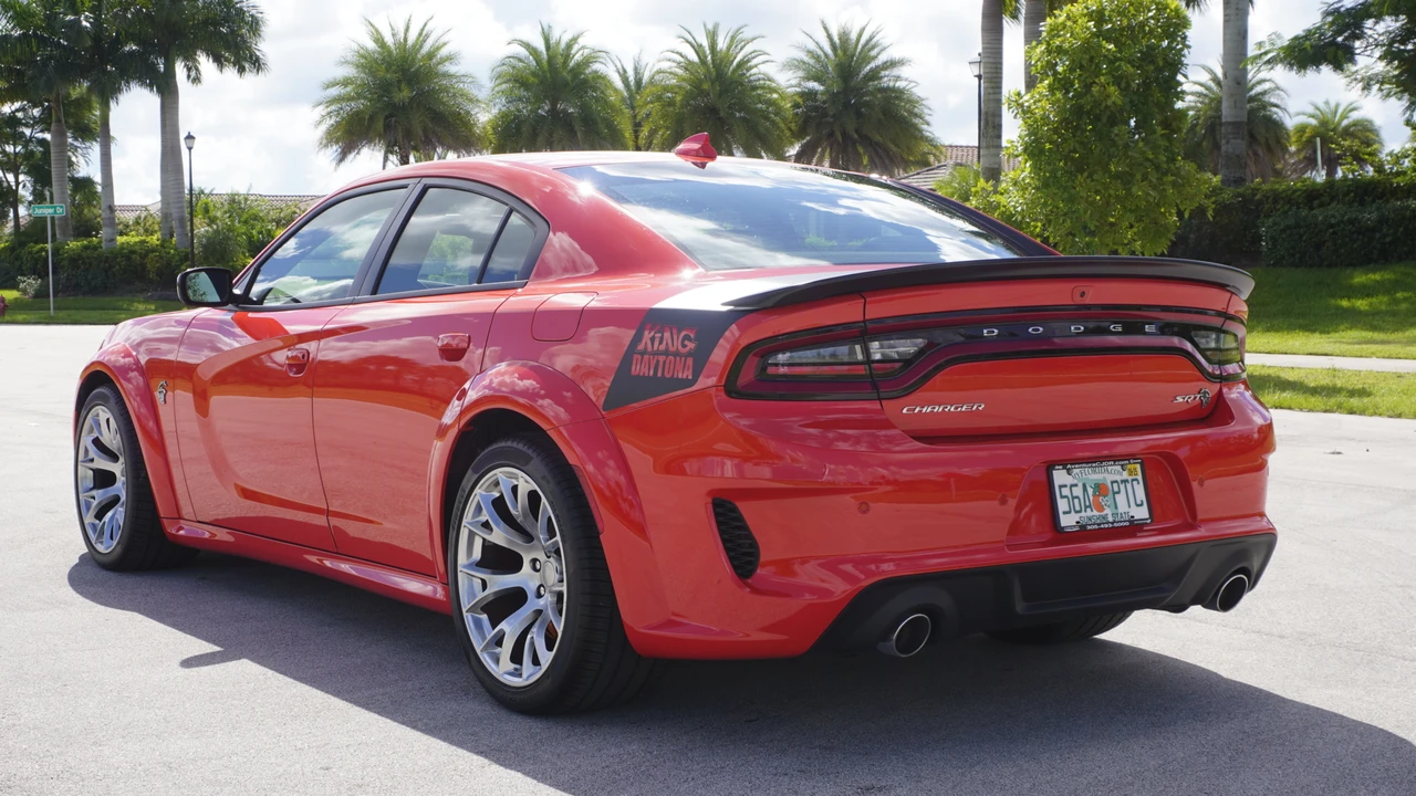 2023 Dodge Charger SRT Hellcat 7th Gen - Image 27 of 31