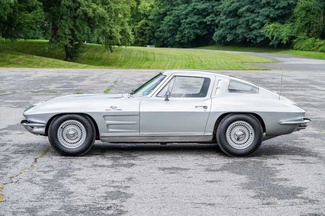 1963 Chevrolet Corvette C2 - Image 3 of 31
