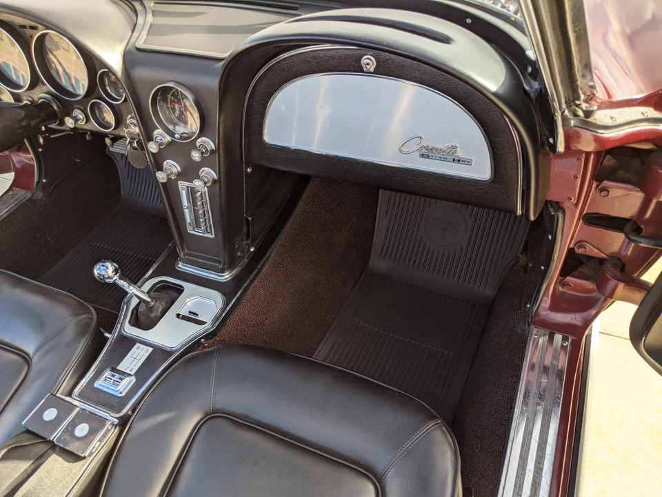 1965 Chevrolet Corvette C2 - Image 24 of 31