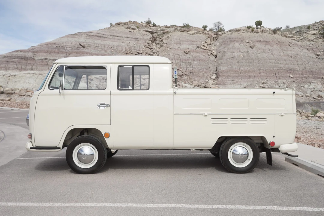 1968 Volkswagen Bay-Window Pickup - Image 15 of 31