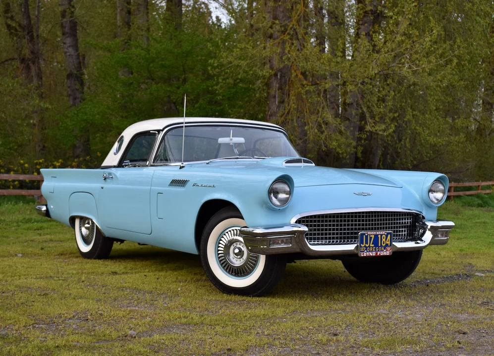 1957 Ford Thunderbird 1st Gen - Image 25 of 31