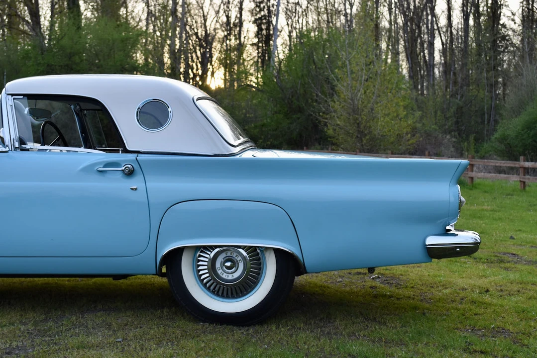 1957 Ford Thunderbird 1st Gen - Image 30 of 31
