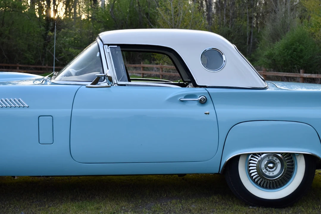 1957 Ford Thunderbird 1st Gen - Image 29 of 31
