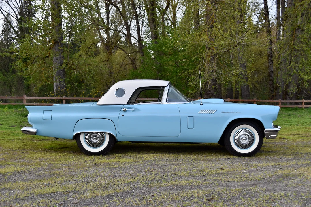 1957 Ford Thunderbird 1st Gen - Image 22 of 31
