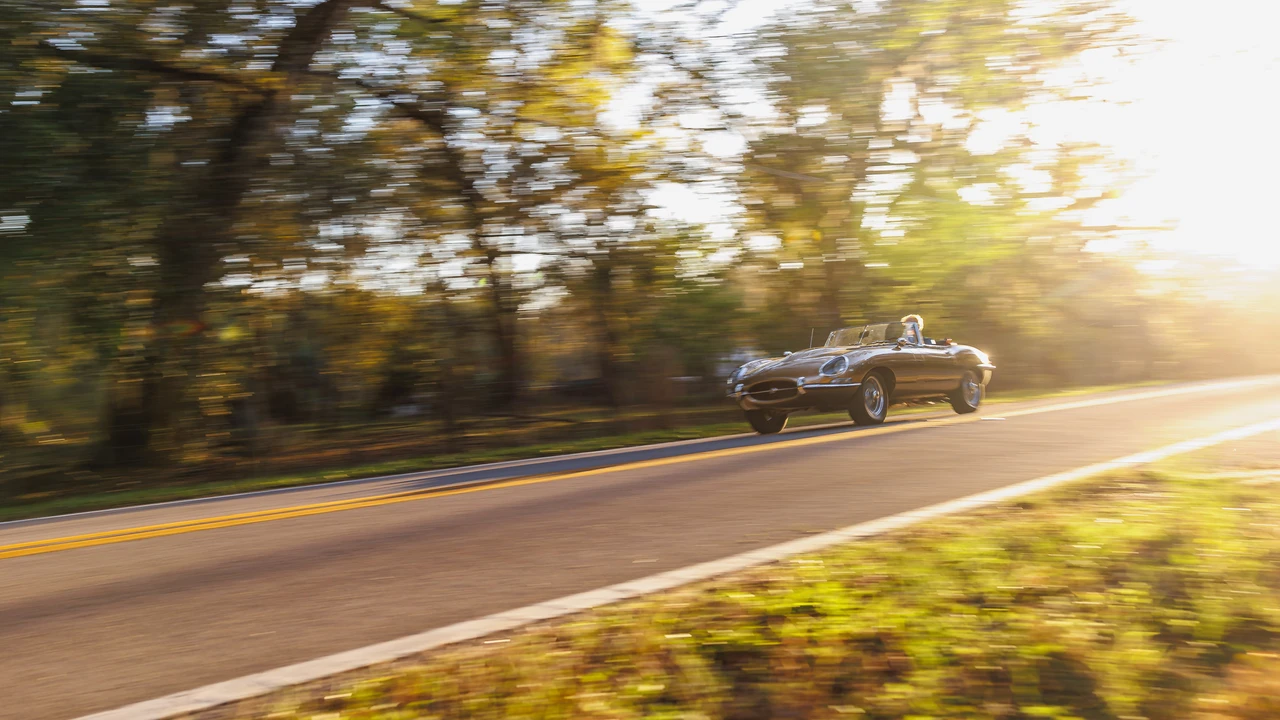 1967 Jaguar E-Type Series 1 - Image 2 of 31