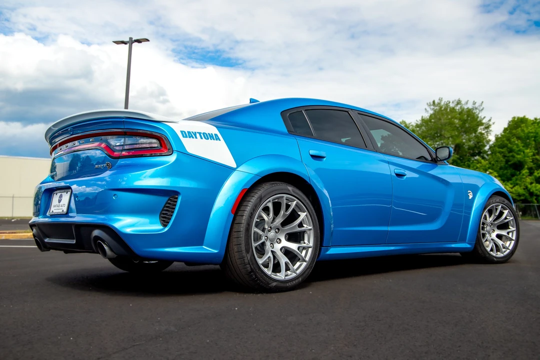 2020 Dodge Charger SRT Hellcat 7th Gen - Image 14 of 31