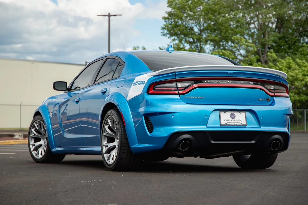 2020 Dodge Charger SRT Hellcat 7th Gen - Image 9 of 31