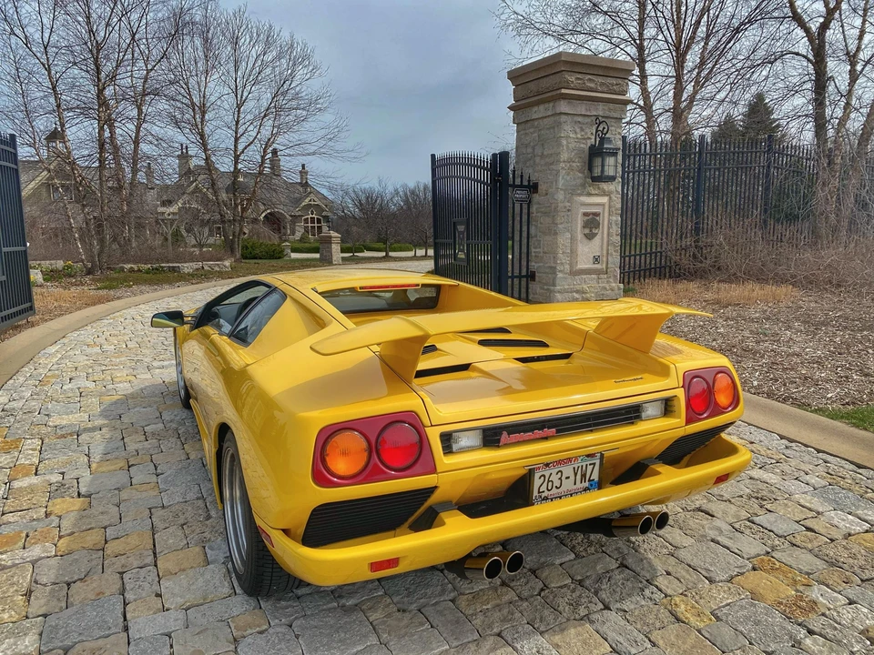 1991 Lamborghini Diablo - Image 16 of 31