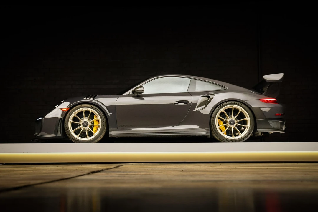 2018 Porsche 991 GT2 RS - Image 29 of 31
