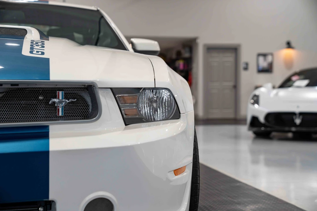 2011 Ford S197 Mustang - Image 17 of 31
