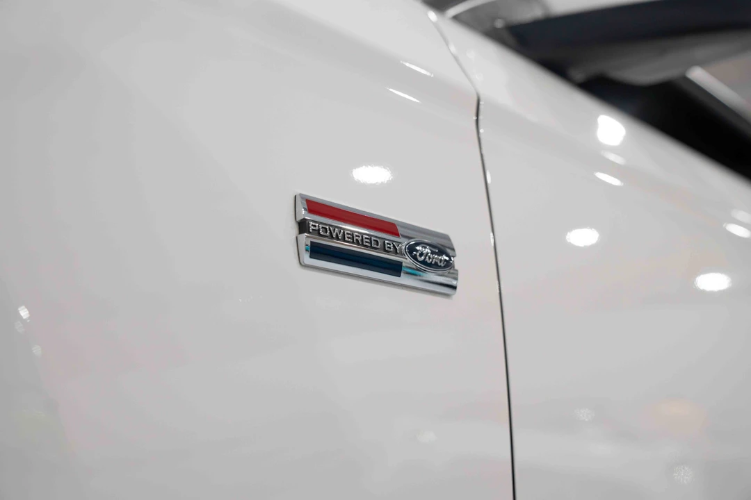 2011 Ford S197 Mustang - Image 28 of 31